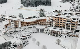 Sporthotel In Tirol